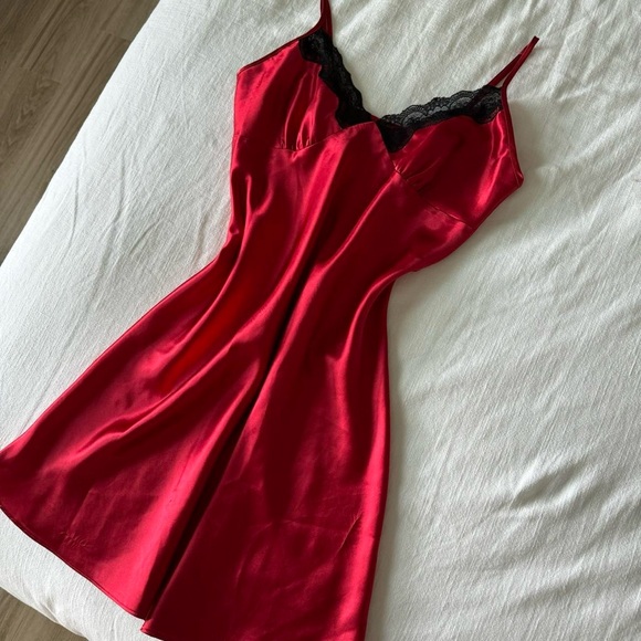 Other - Vintage red satin slip dress